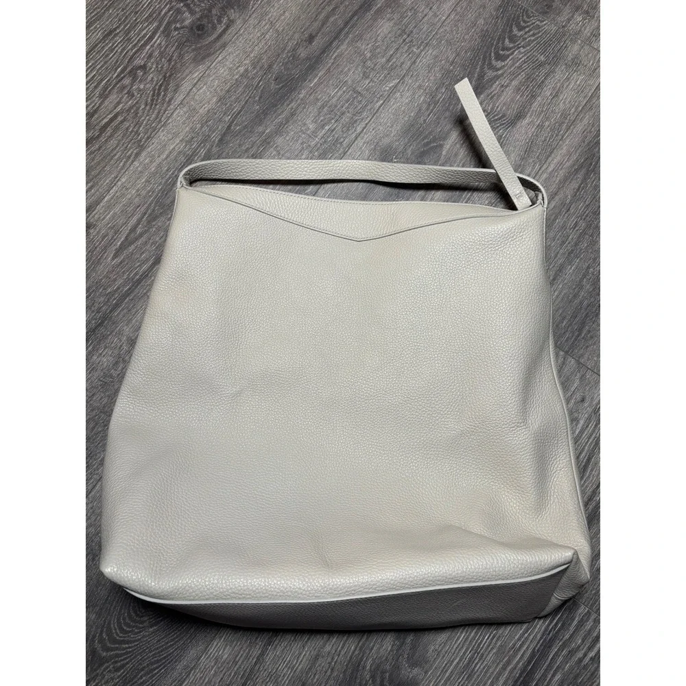 Everlane Boss Oversized Travel Hobo Bag Sandstone Pebbled Leather